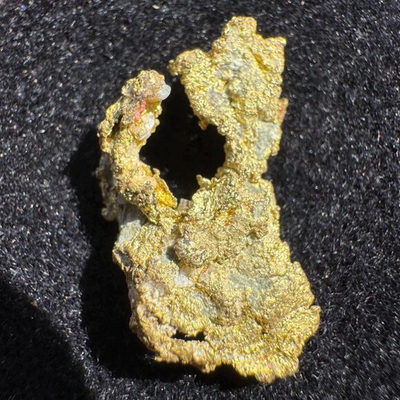 Gold on Quartz Crystal Nugget Specimen - Grass Valley, California - 1.8 grams - Picture 3 of 8